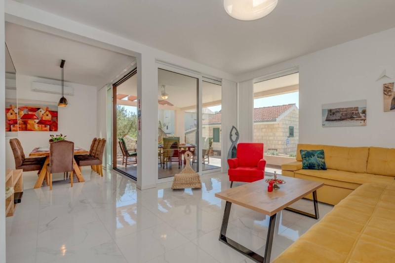 Relax Villa Tanasia with a pool near Split - image 43