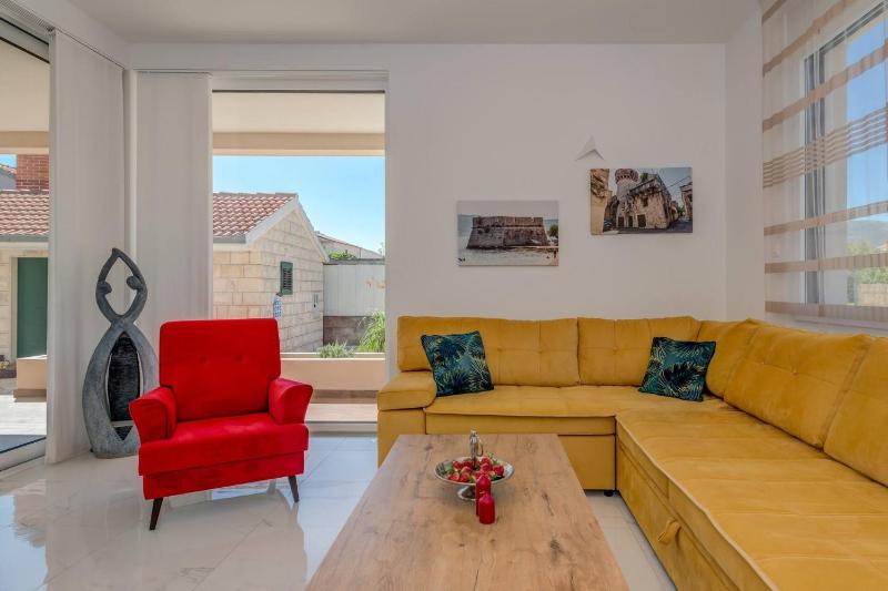 Relax Villa Tanasia with a pool near Split - image 11