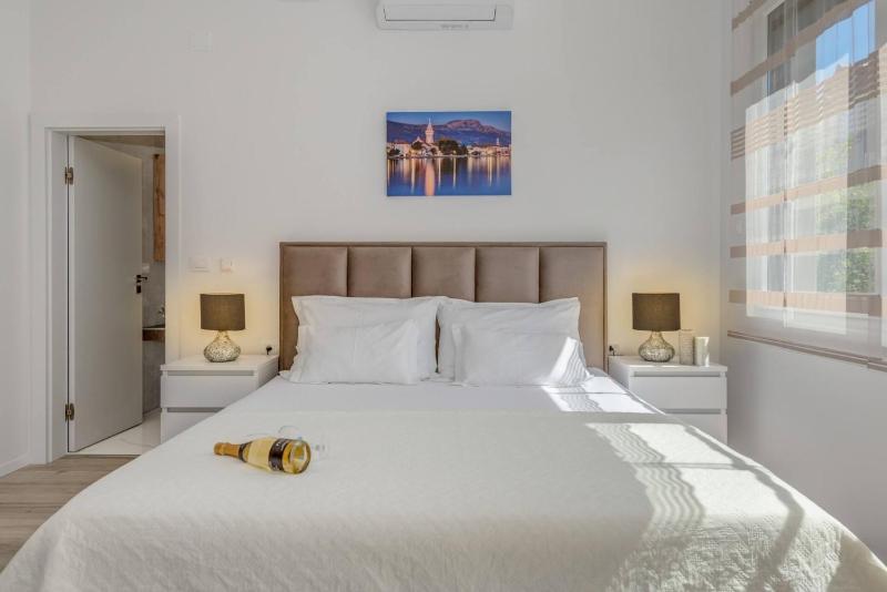 Relax Villa Tanasia with a pool near Split - image 21