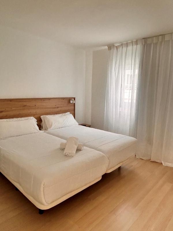 apartamentos calle la hoya - image 10