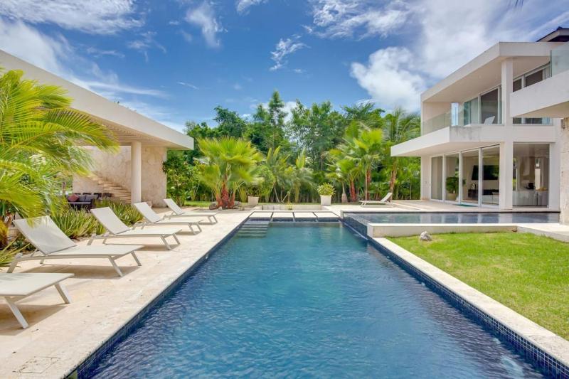 Luxury 8BR Villa Hacienda Punta Cana - image 7