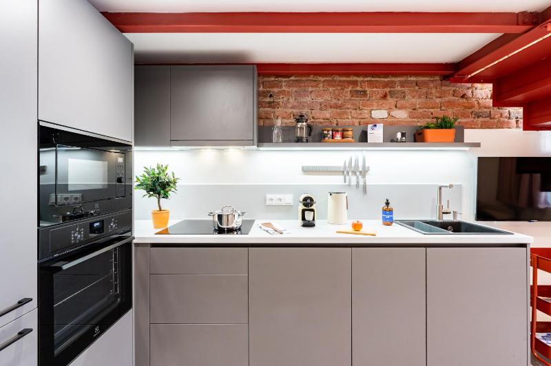 Prague Days - One Bedroom Apartments with Loft Bed and 250 Mbps WiFi in VInohrady - image 9