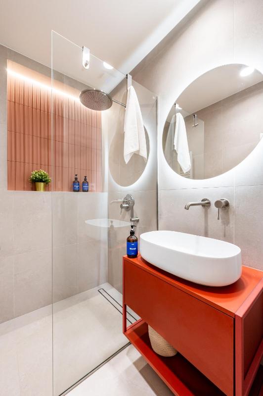 Prague Days - One Bedroom Apartments with Loft Bed and 250 Mbps WiFi in VInohrady - image 5