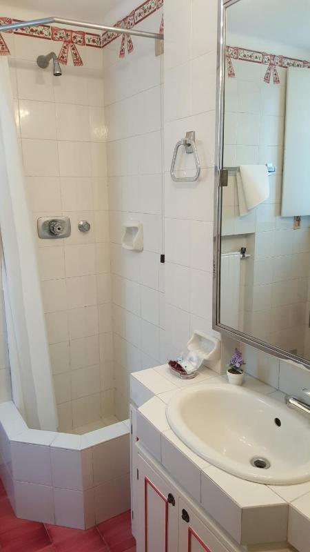 Deluxe Single Room image 3