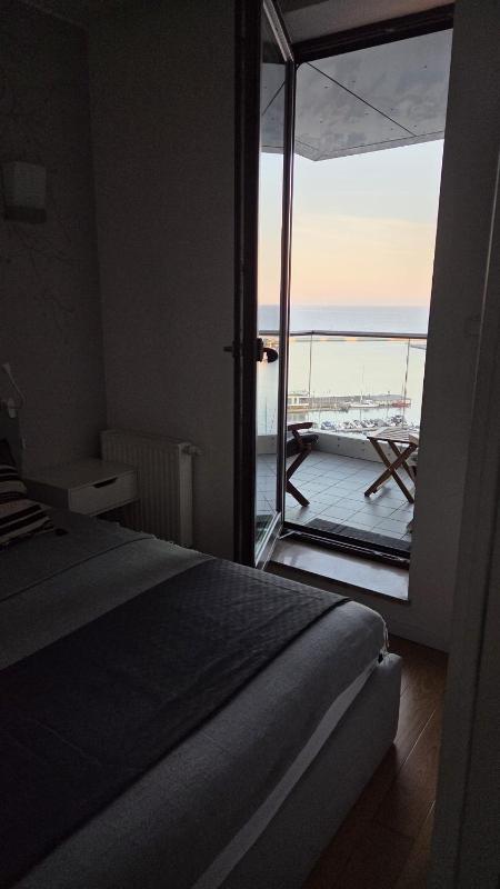 Platinium Sea Towers Gdynia - widok na morze - image 11