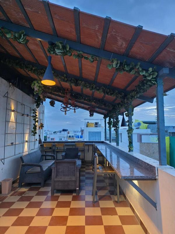 PurpleDoor Beach - AC 1BHK in HSR Couple Friendly - image 2