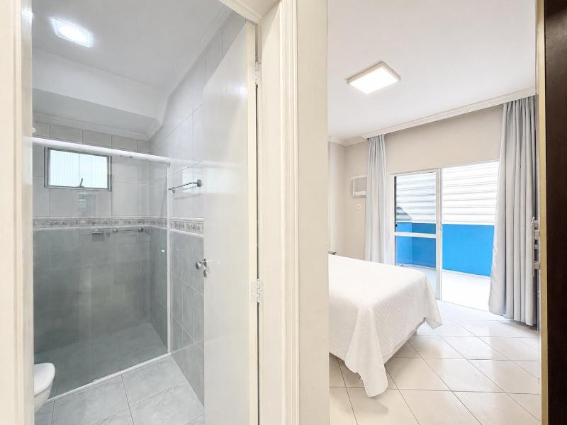 300 Street - 3 bedrooms and Terrace with Pool - image 16