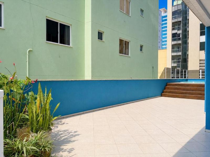 300 Street - 3 bedrooms and Terrace with Pool - image 17