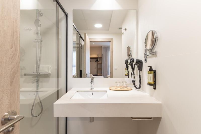 HQ Arena Hotel - image 8