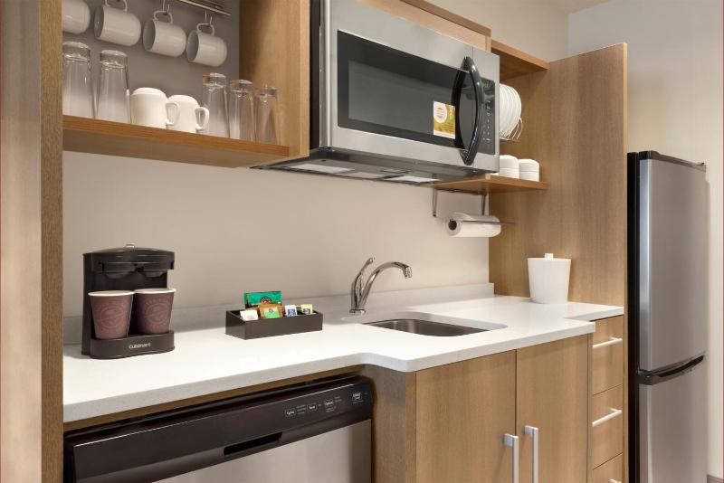 Home2 Suites by Hilton Jacksonville Mayo Clinic Area Beaches - image 9