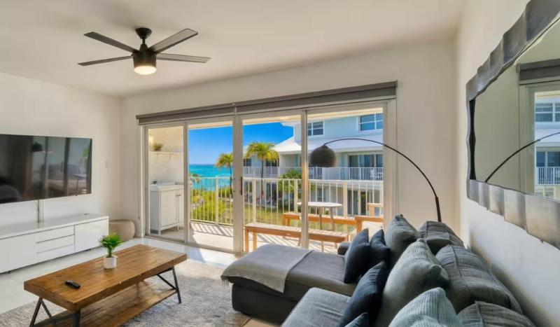 7mile Beachfront! 3 bedroom family beach condo - image 1