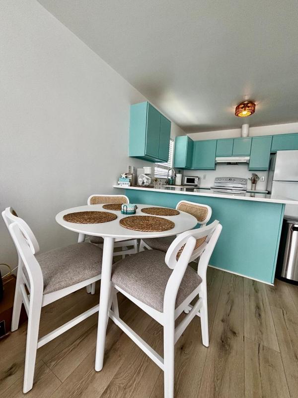 Large Group Getaway | Entire Duplex Walk to Beach - image 12