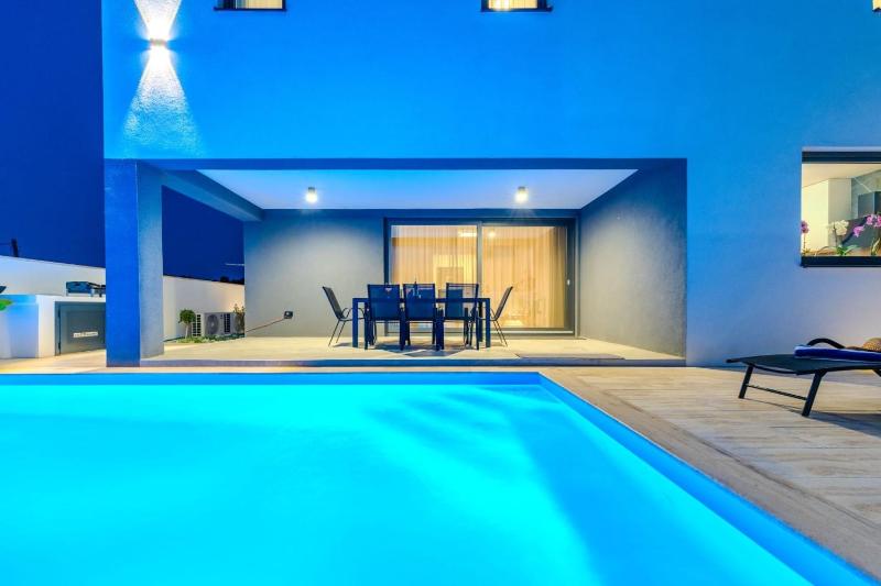 Family friendly house with a swimming pool Privlaka Zadar - 25539 - image 25