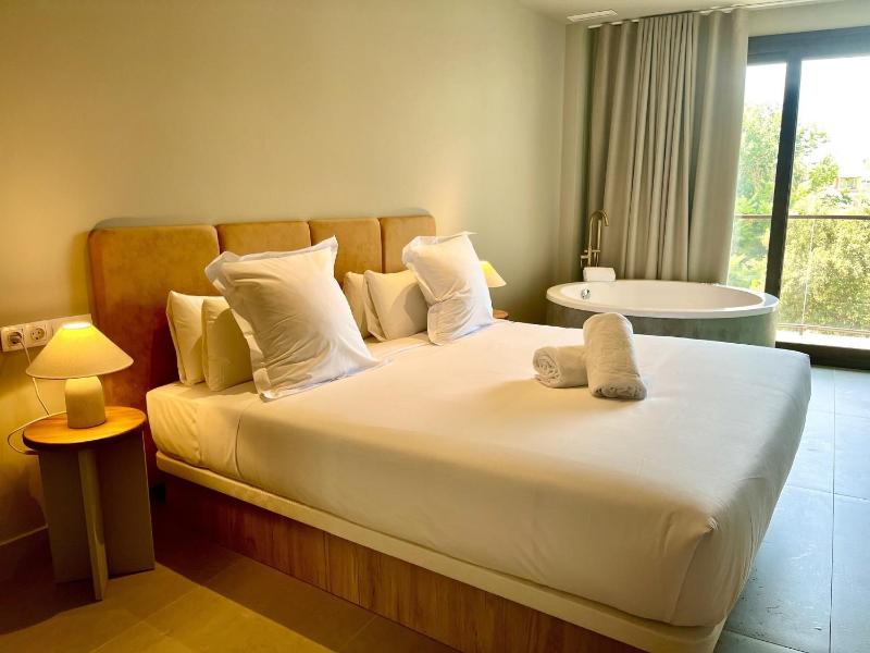 Apartment La Plaza 2 Deluxe with Jacuzzi - image 13