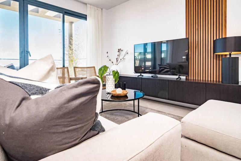 Lme144A Spacious & Luxury Family Home - image 29