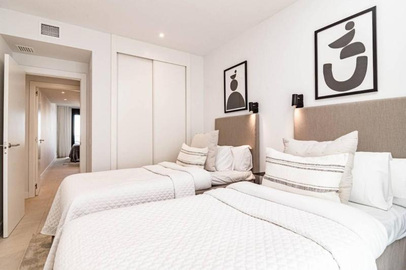 Lme144A Spacious & Luxury Family Home - image 21