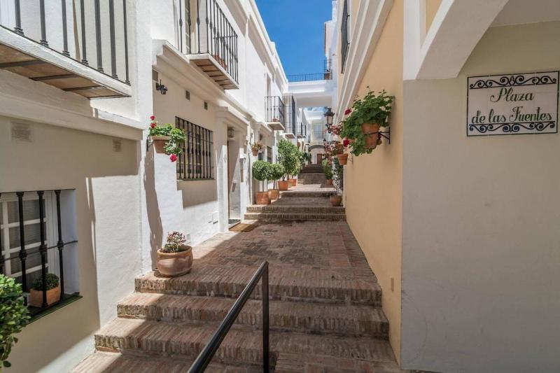 Ap103- Aloha Pueblo Marbella By Roomservices - image 30