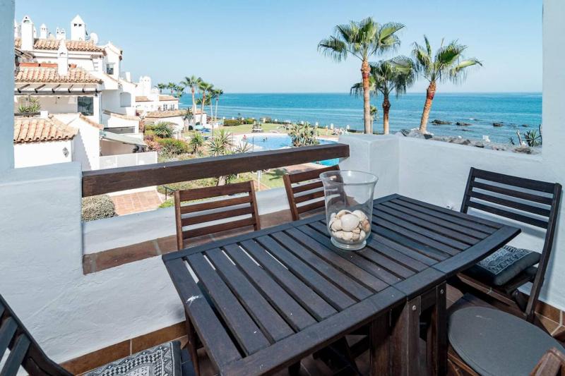 Pl - Beachfront Seaview Aptm - Playa De La Lucera - image 27