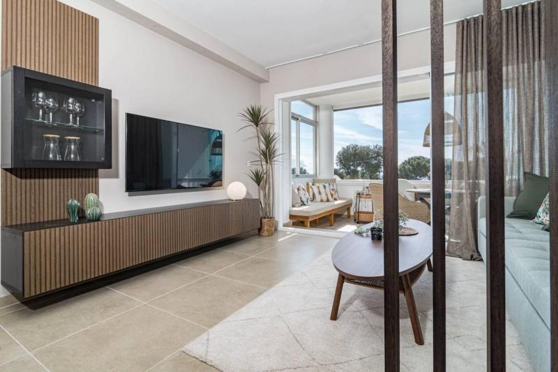 Jm94 - Totally Renovated In Stylish Design - image 13