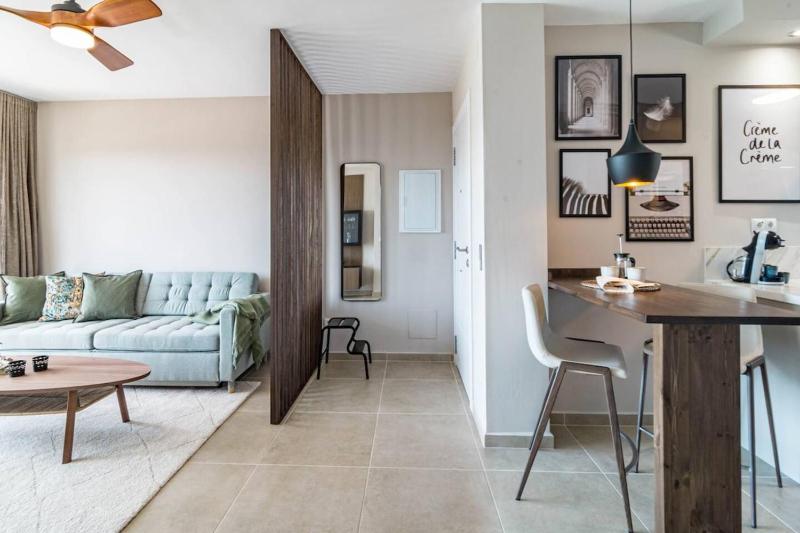 Jm94 - Totally Renovated In Stylish Design - image 18