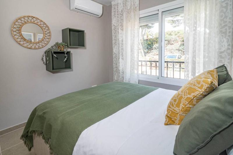 Jm94 - Totally Renovated In Stylish Design - image 8