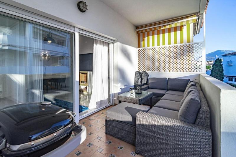 Rg312 - Great 2 Bed Apt Close To Puerto Banus - image 2