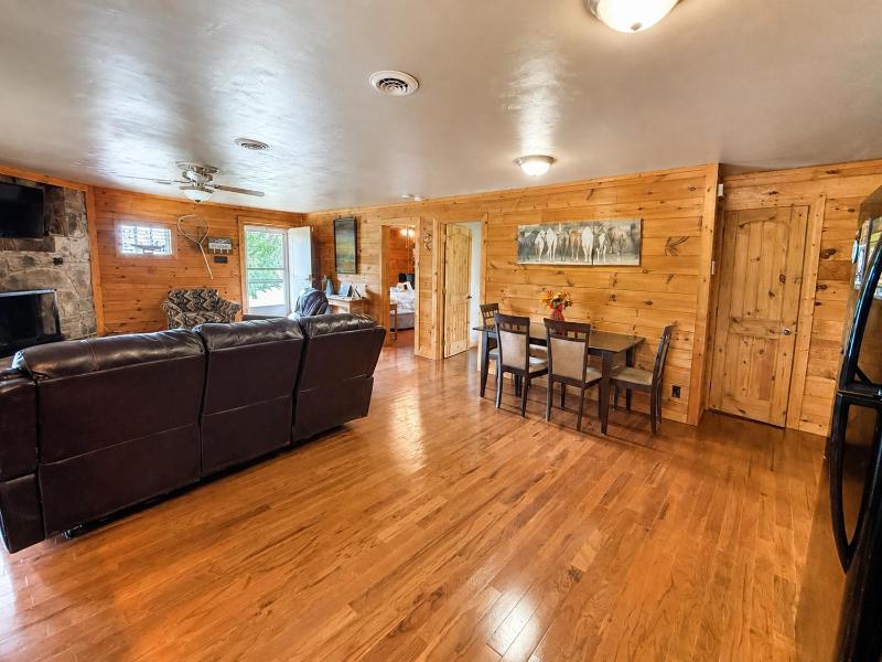 Little Lake Cove - image 17
