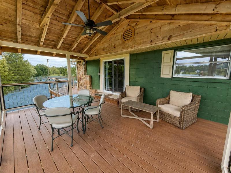 Little Lake Cove - image 19