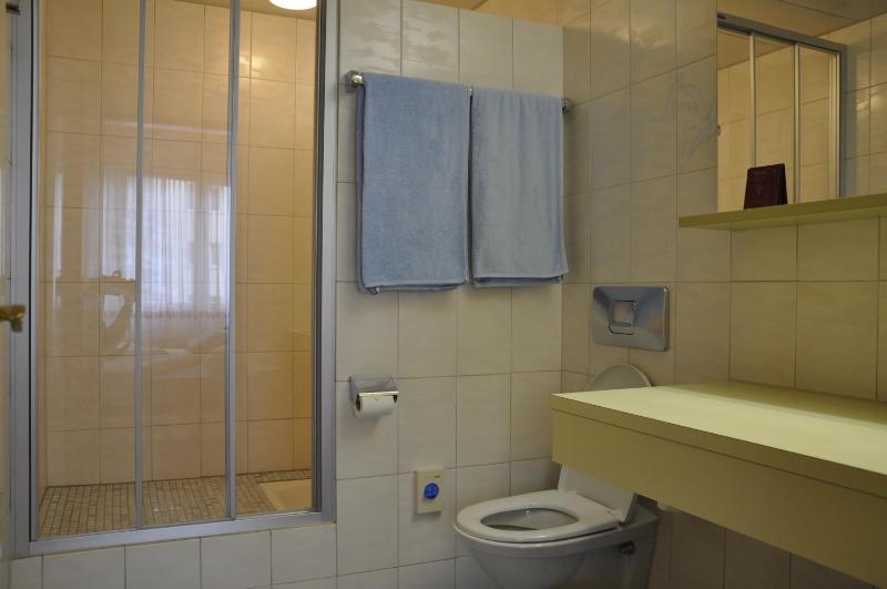 Single Room image 2