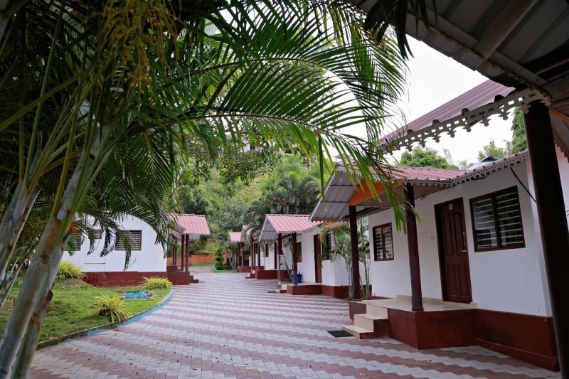 Nirvana Cottages Moolakkada - image 26