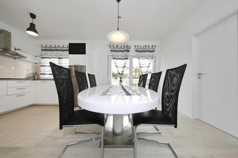 Two-Bedroom Apartment with Balcony image 3