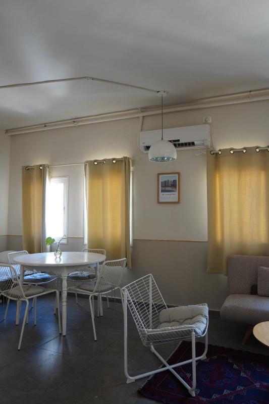 Rena's House Smart Hotel - image 15