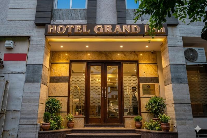 Hotel Grand In Near 2 Min From Vaishali Metro Station 3-star hotel Vaishali Ghaziabad - image 19