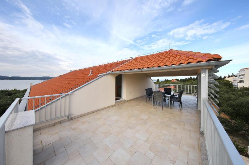 Duplex two bedroom image 2