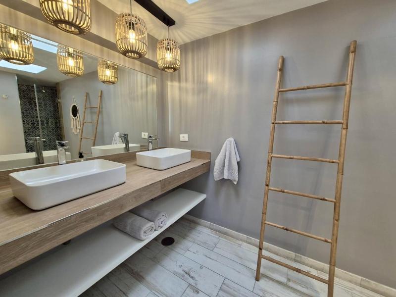 Villa Nuria con piscina privada - image 36