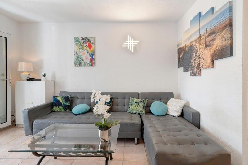 Villa à 80 m de la Plage Grazel - image 8