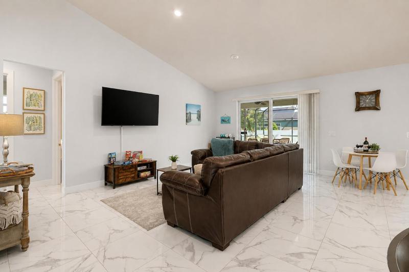 Cape Coral home with Pool Spa & Game Room - image 21