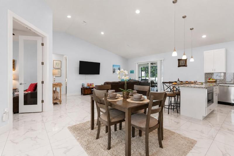 Cape Coral home with Pool Spa & Game Room - image 19