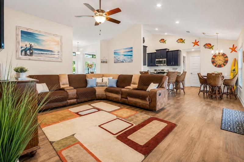 Cape Coral Home with Pool Spa & Playful Beach House - image 11