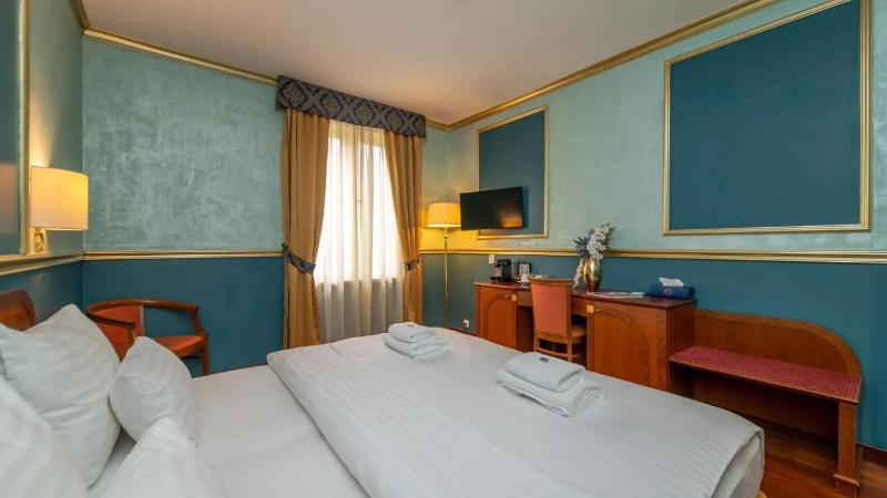 Hotel Kinsky Fountain - image 9