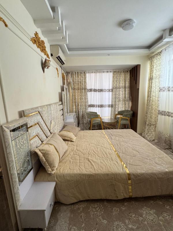 Luxury Apartment 4 bedrooms 1 living - image 14