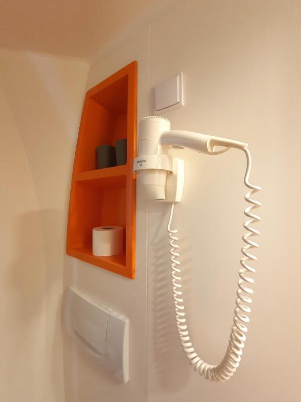 TL Hotel Budapest - image 11
