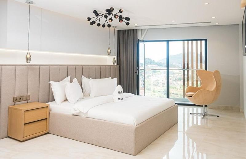 Beautiful apartment with gym - image 6