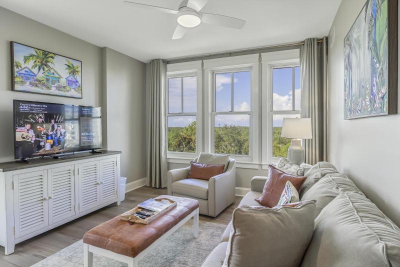 NEW Baytowne Wharf Condo Golf Beach & Pools - image 11