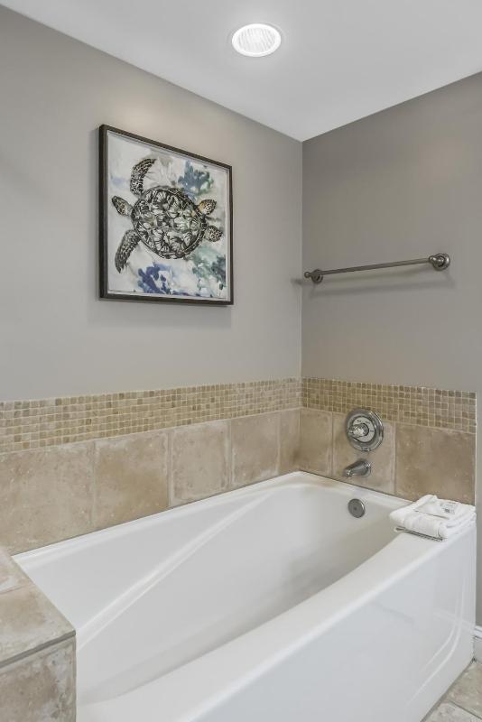 NEW Baytowne Wharf Condo Golf Beach & Pools - image 15