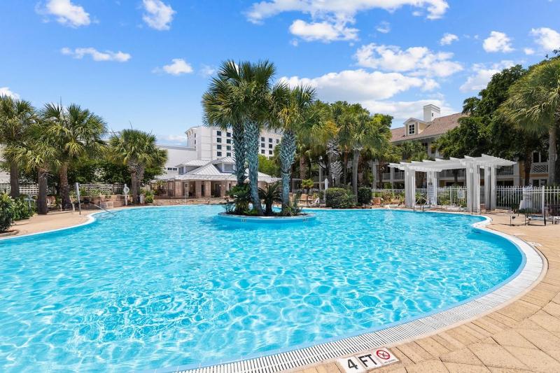 Baytowne Wharf View Condo with Oversized Balcony - image 33