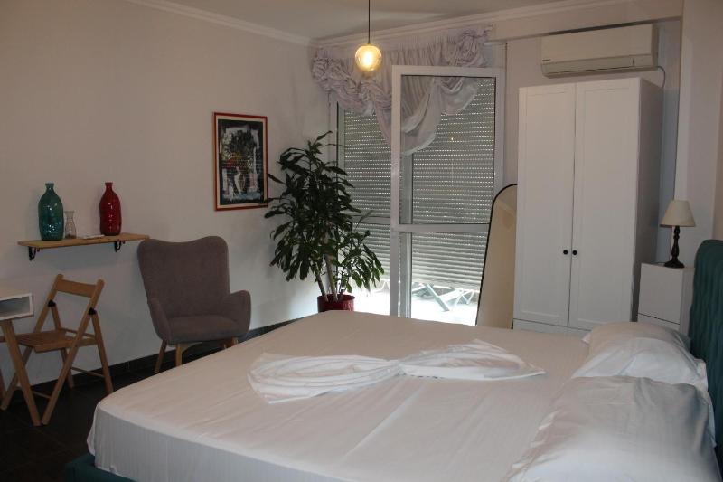 Emerald Apartment by Adore Central Tirana - image 12