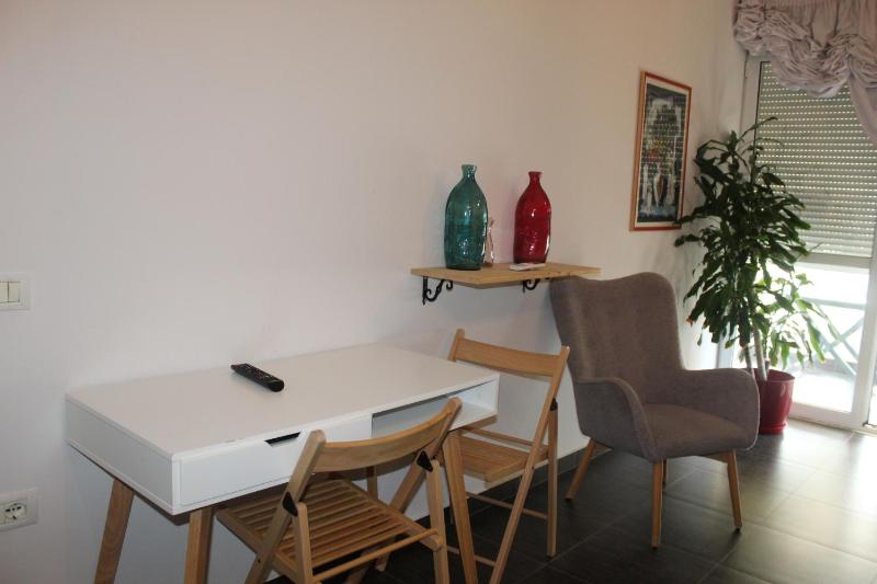 Emerald Apartment by Adore Central Tirana - image 16