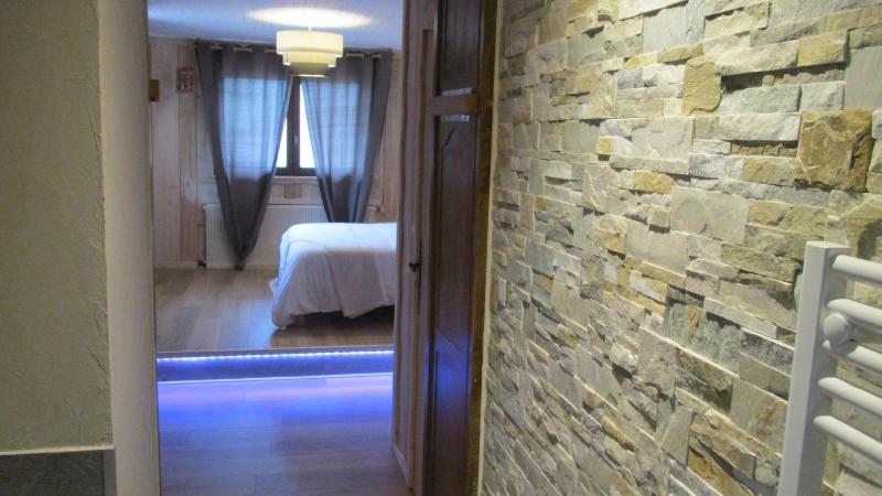Double Room image 3
