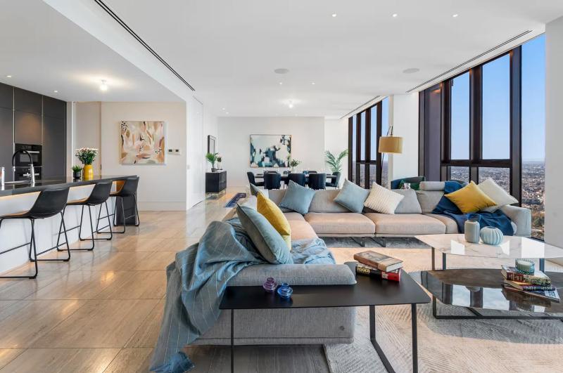 Fredman Penthouse - image 1